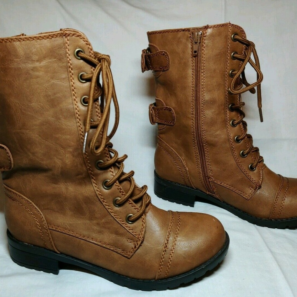 Brand New Top Moda's Brown Woman's SIZE 7.5 Mid-Ca